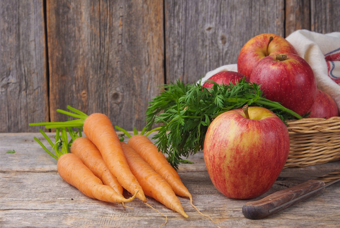 Simple Carrot & Apple Salad