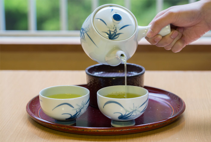 drink water green tea