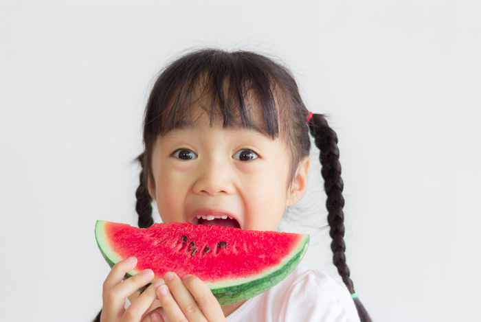 10 Tricks to Get Your Kids to Eat More Fruits and Veggies